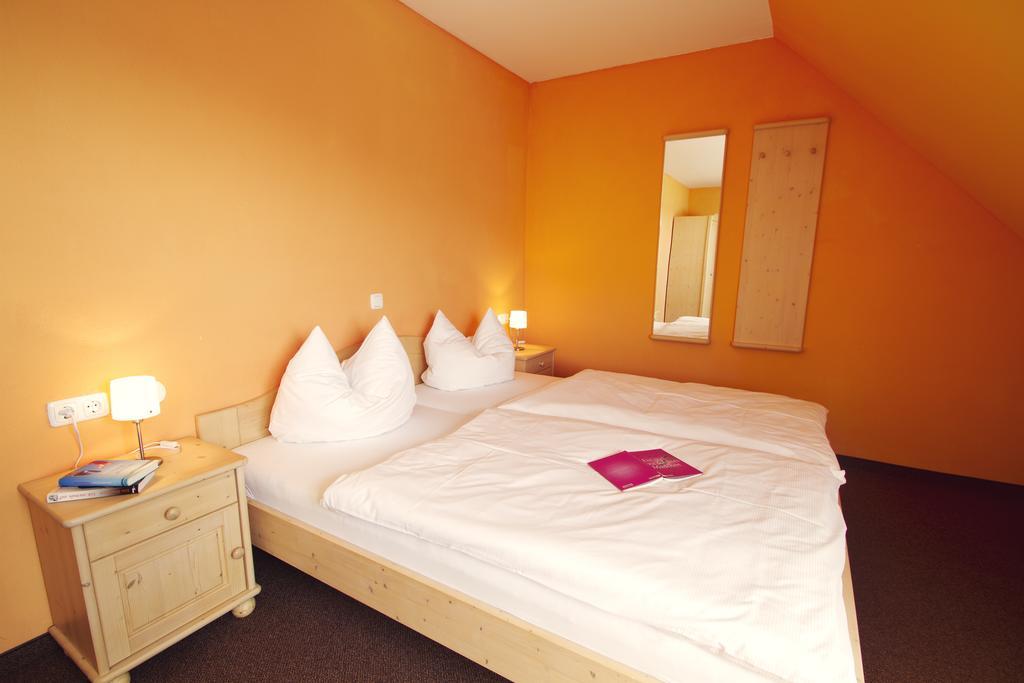 Brotzeit-Stadl Gbr Hotell Bad Staffelstein Rum bild